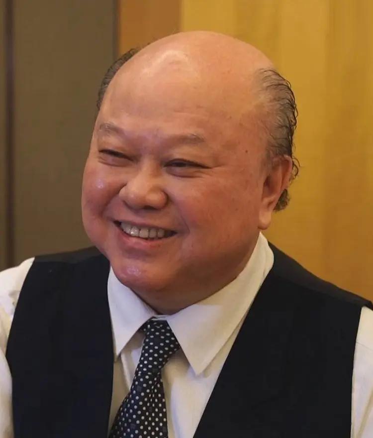 你有没有发现一件怪事？海峡那头天天喊着"决战境外""固守自信"，可前不久美国卖过