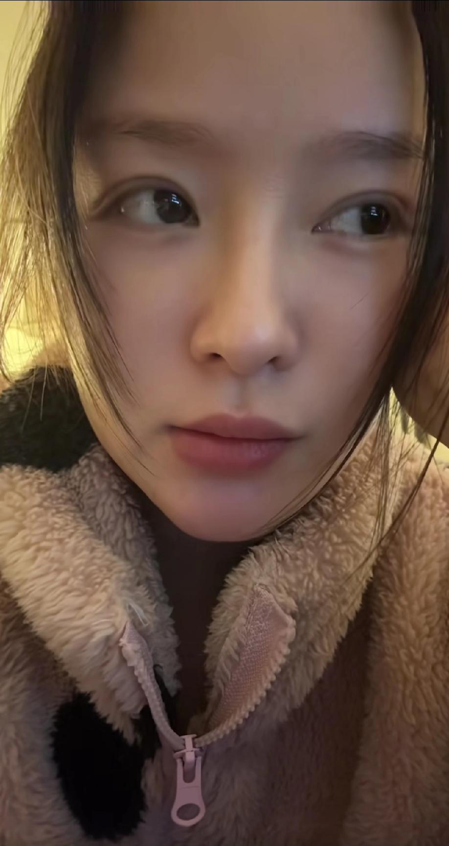 38岁未婚小美女，安徽人在杭州工作，身高155、体重80斤，工资收入是能养的活自