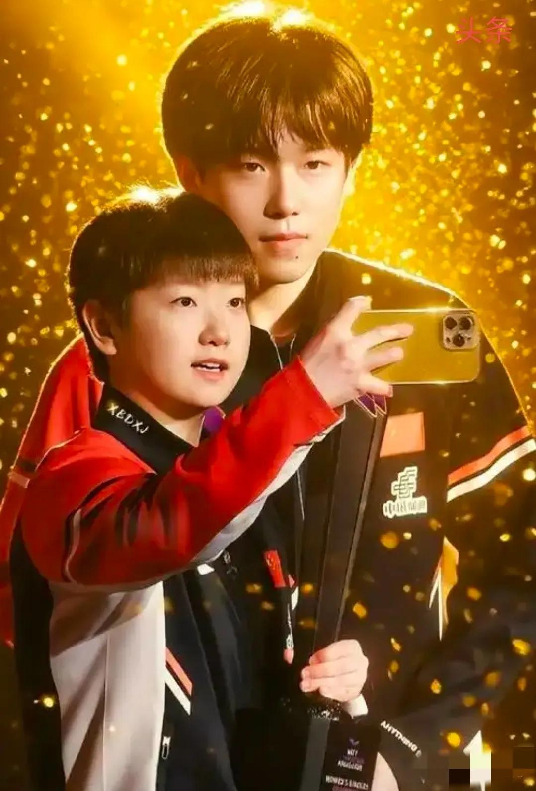 莎莎这波转身杀太圈粉了！莎莎”原本打算离开现场，没想到记者追问大头时，莎莎