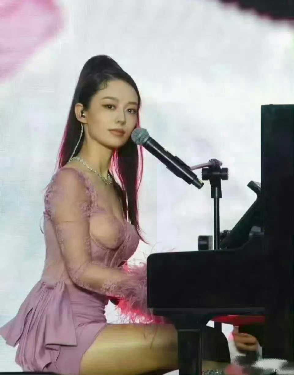 这是郎朗的老婆吉娜吗？​​​