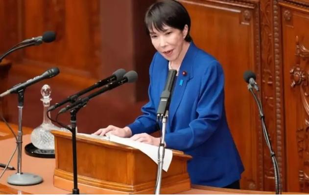 俄罗斯占着日本的北方四岛，日本没有生死存亡；美国占着琉球，日本没有生死存亡。中国