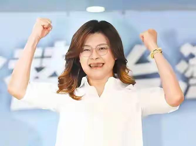 郑丽文参访小米汽车点破台湾困局：AI不是抢饭碗，是救台湾劳动力！4月16日，中