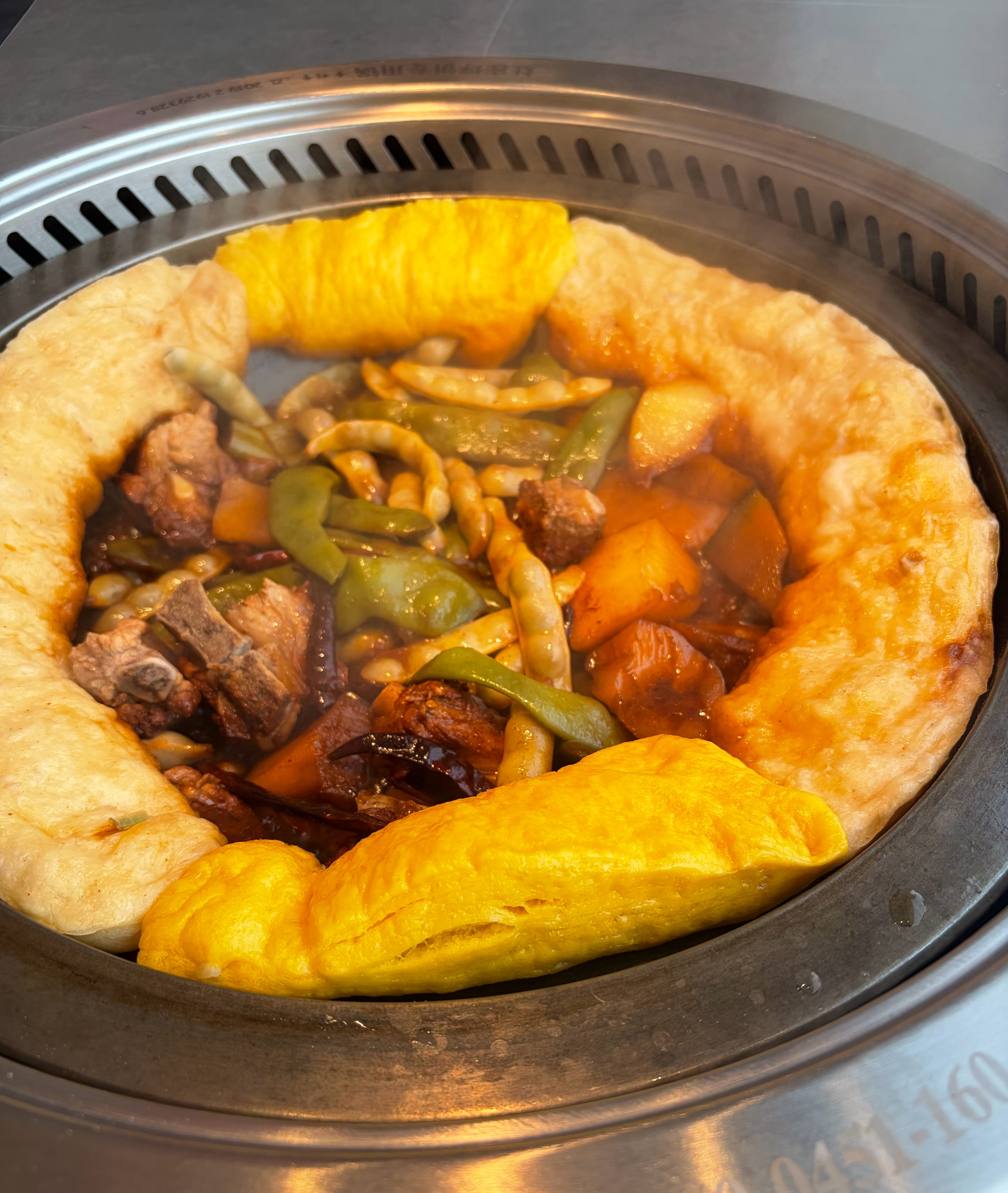 饿的时候，谁不想急头白脸来一顿铁锅炖