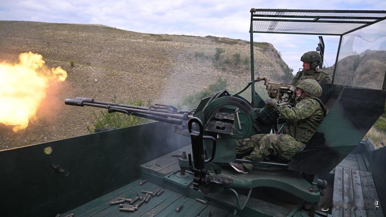 成功解放！俄罗斯最新战况！当地时间1月17日，俄罗斯媒体报道，俄罗斯国防部发