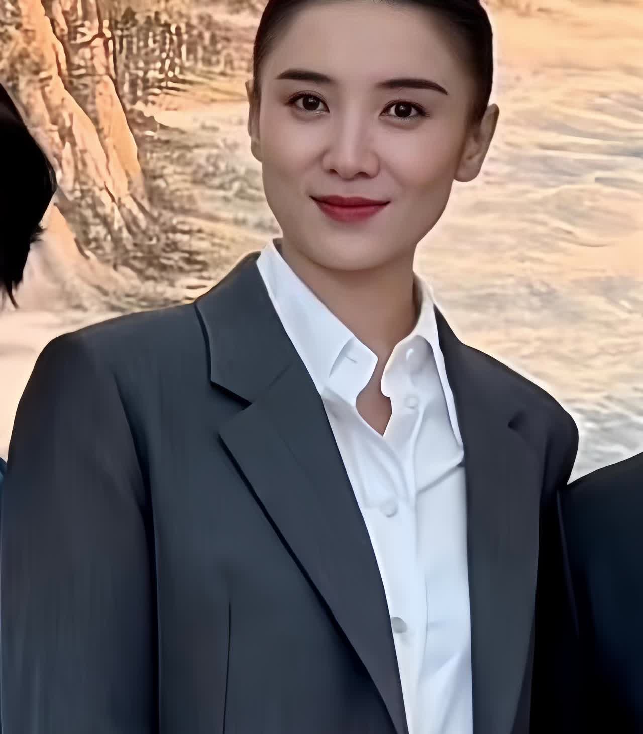 多读书还是有用的！宋佳回应白玉兰获奖感言出圈，她没有感谢导演，也没有感谢