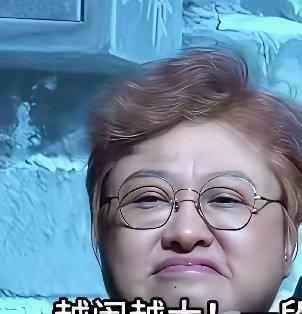 许志安当初是喝醉酒了吧，竟然搂着韩红狂亲