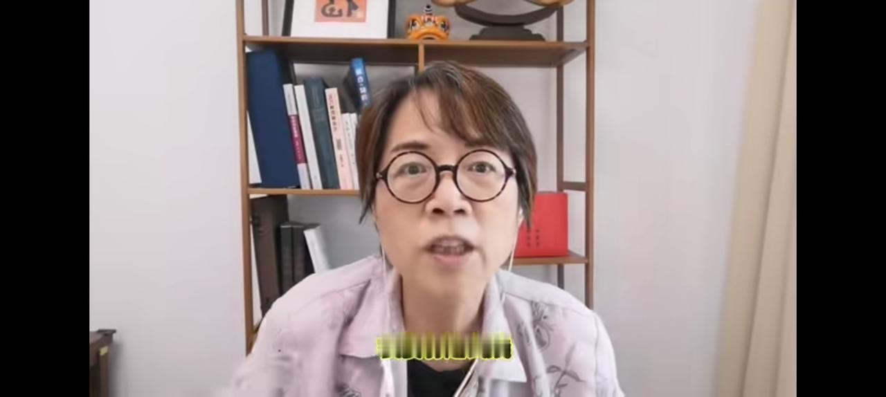 黄智贤一句“我没有那么贱啊”，抗日情绪脱口而出。作为台湾知名政治评论员，两岸交