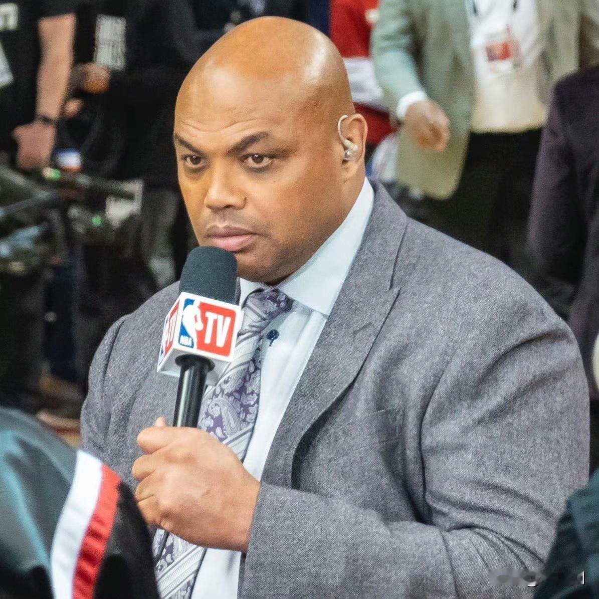 毒奶预警！巴克利：我看好骑士进总决赛！从力挺尼克斯到转投骑士，飞猪这次被彻底