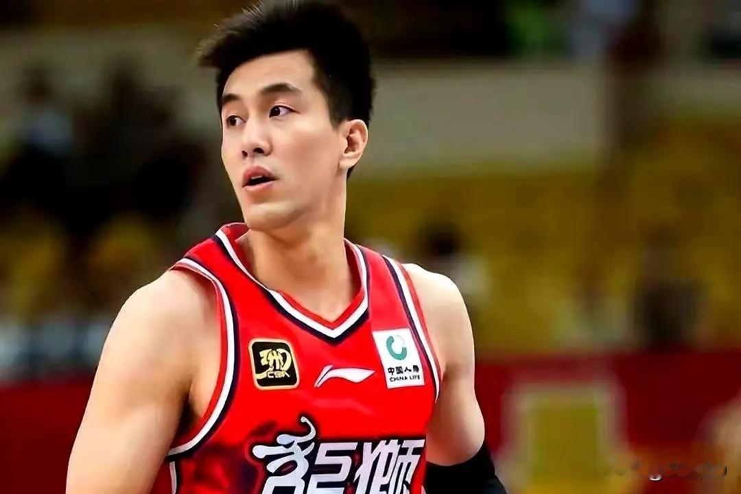 郭艾伦能回来吗？现今的辽篮需要他！郭艾伦与韩德君、李晓旭思想境界不一样，从个