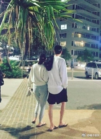 回顾金宇彬申敏儿十年恋爱，真正的患难见真情2015年，两人因合作广告相识。同年7