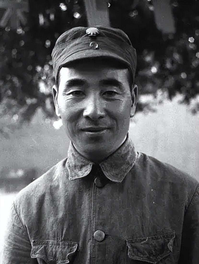 四野组建四大兵团时，为何韩先楚未能成为兵团司令？背后原因到底是什么？1949年