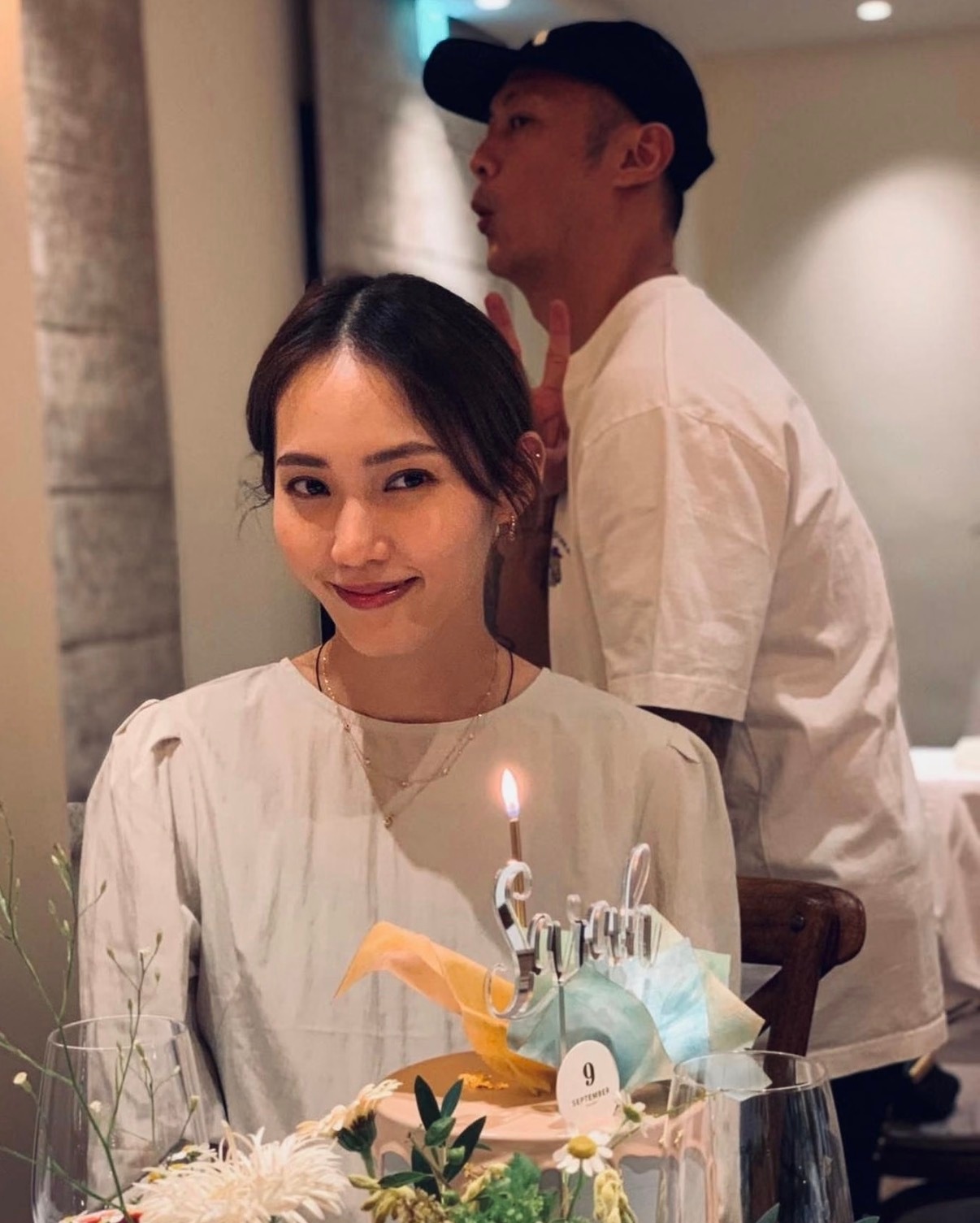 余文乐老婆不搜不知道，一搜吓一跳余文乐老婆原来这么漂亮呀他们传过很多次离婚的新闻