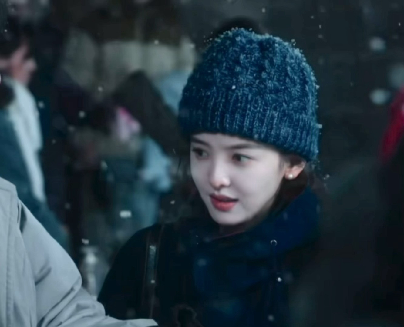 雪中的庄庄美的好剔透哦…❄️雪里的庄庄美的好剔透