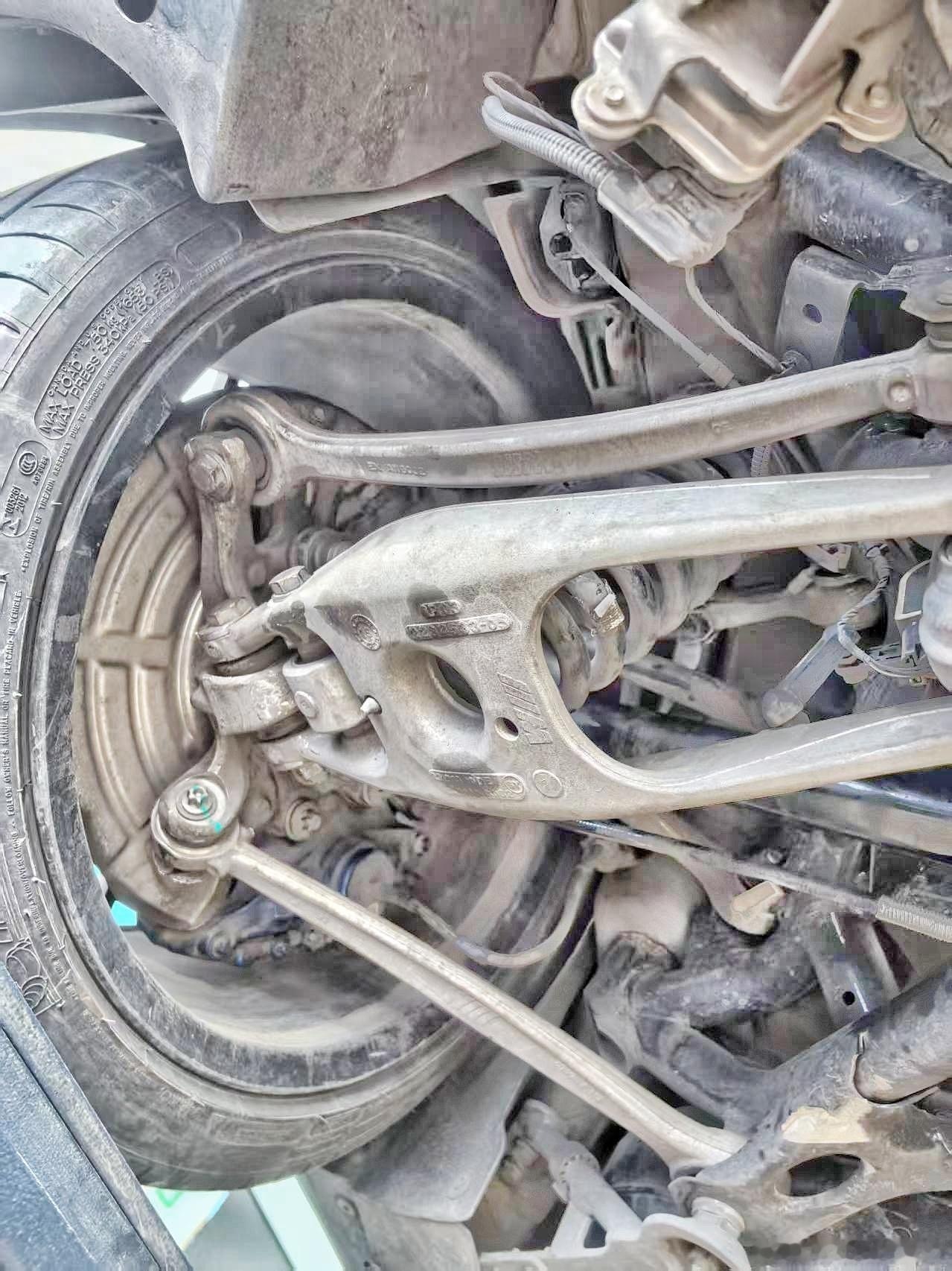 BMW的2类5连杆。。。还是个M