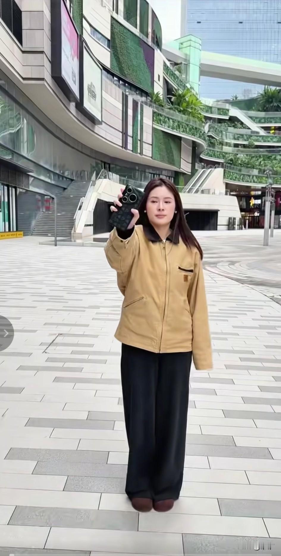 鸿蒙6如今是真的太强大，来看看升级后的它怎么样？首先它搭载了方舟引擎，不管