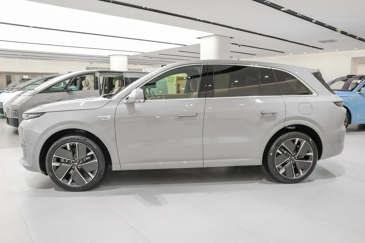 理想L6大五座增程SUV！安全、舒适、不焦虑，老司机私藏技巧！理想L6，作