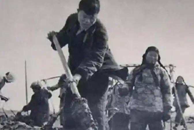 1973年，知青王文清发烧39度，赤脚医生张秀巧给他打了一针，第二天，王文