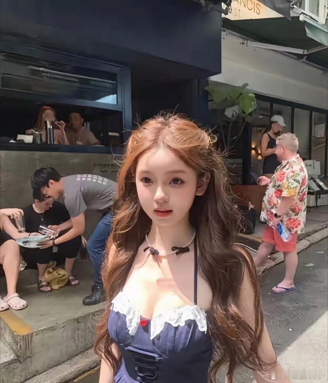 终于弄明白了，为啥懒懒能和王思聪谈这么久了。不是因为馋她身子，也是长的多漂亮，而
