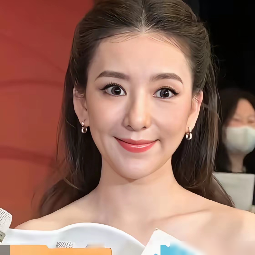 说郭富城故意不捧红方媛的，脸疼不？最新访谈实锤都出来了，郭富城多次公开鼓励方媛搞事业，试综艺做博主都