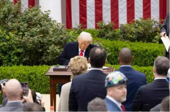 非常有意思，自从特朗普上任至今。美国再也不指责中国破坏基于规则的国际秩序了，再也