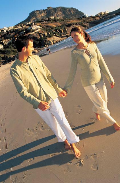 娶老婆也有规律：1、穷人娶的一般都是穷人。2、工人娶的一般都是工人。3、教