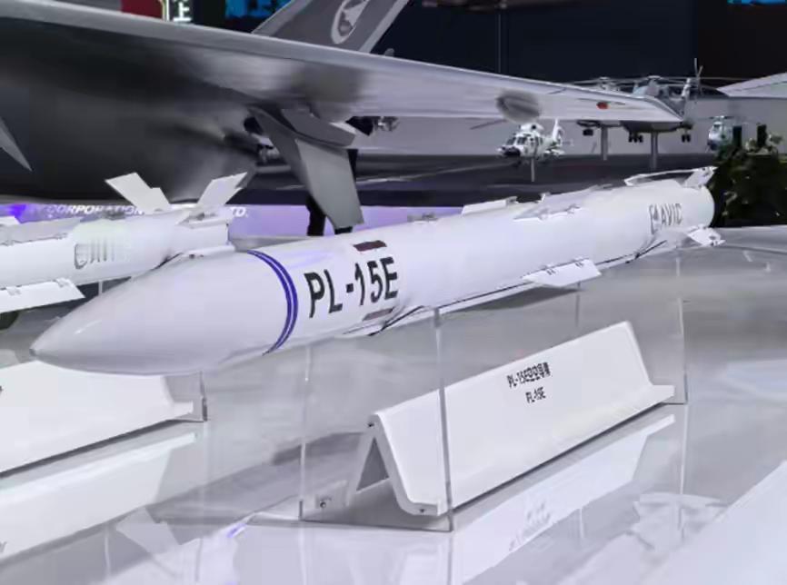 印度媒体近日宣布,印度对印巴5月空战中未爆的霹雳-15远程空对空导弹残骸进行分析