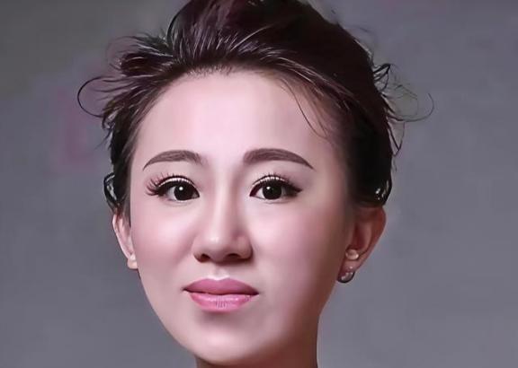 丫蛋有三个孩子，大儿子王天琦是她与前夫王金龙所生，于2011年出生，离婚后，王天