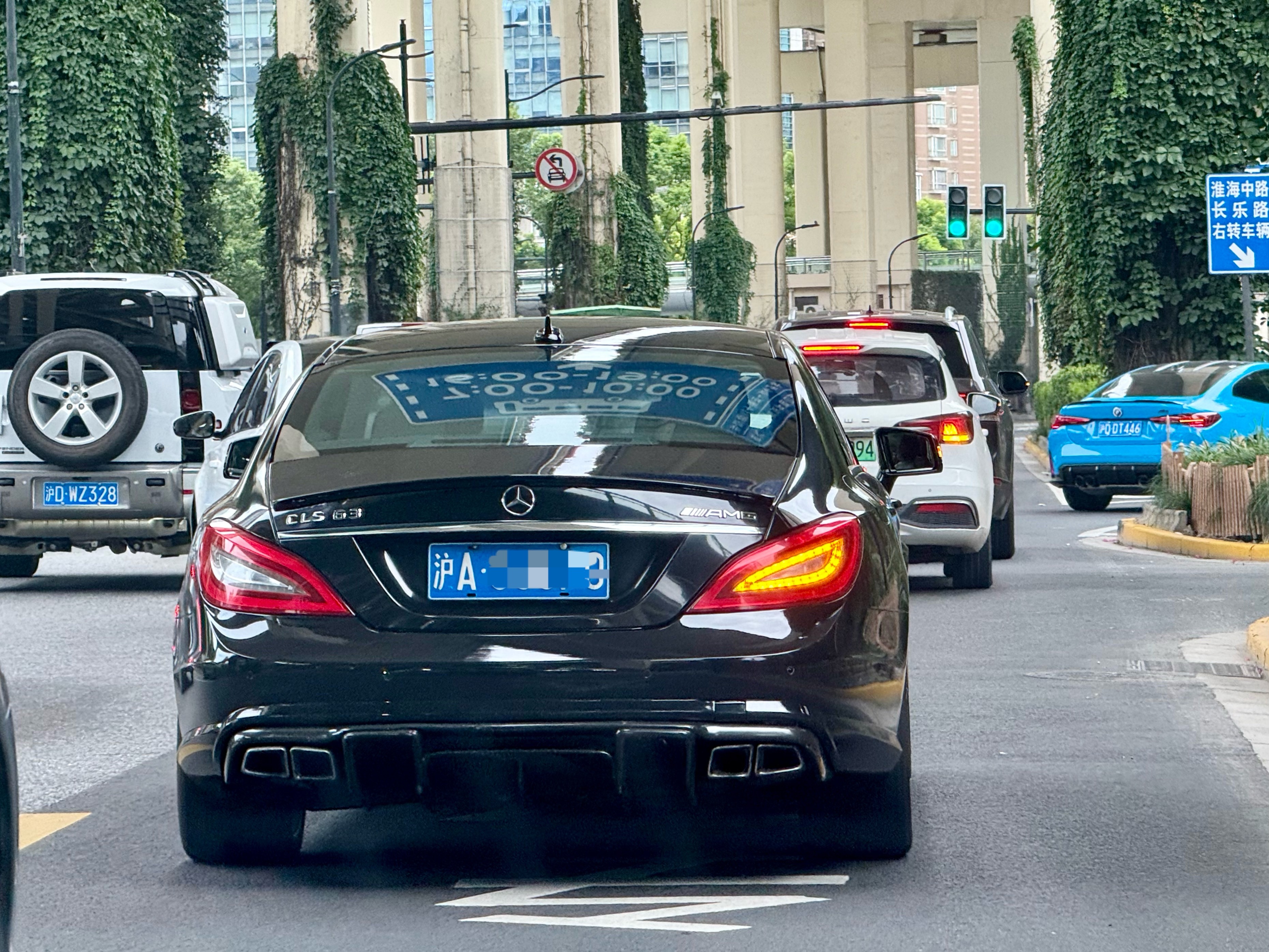 曾经让我无比沦陷的一台奔驰——W218CLS63AMG5.5T双涡轮增压的
