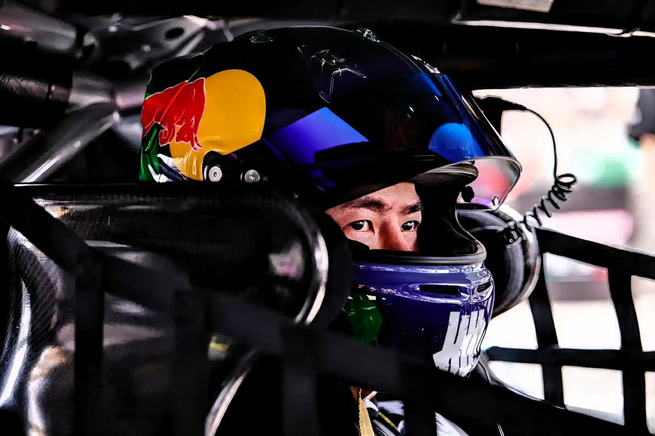 我是男的，我来说句大实话：王一博这次把流量明星的标签，一脚油门踩碎了。4月1