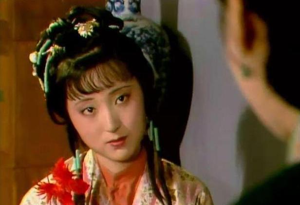 林黛玉才高德低，在宫花事件中体现得淋漓尽致。早读《道德经》，读到第六十一章的