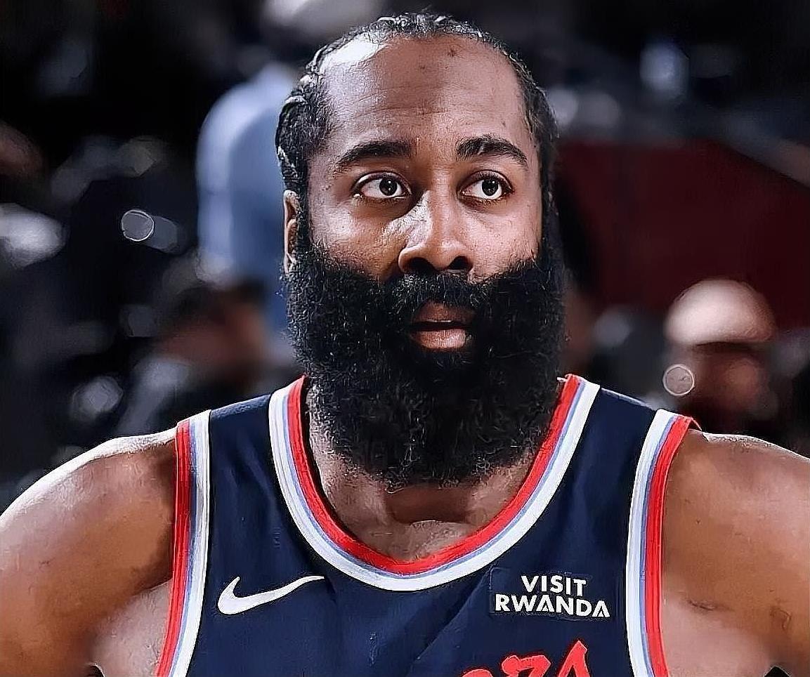 快船的天亮了，卢指导透露哈登并无大碍！卢指导在今日赛前接受了采访，谈到关于哈登