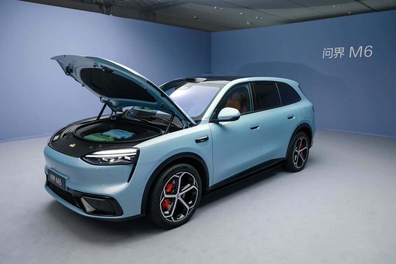 3月23日问界M6即将开启小订，热爱自然的玩家千万别错过这款“移动露营基地”。