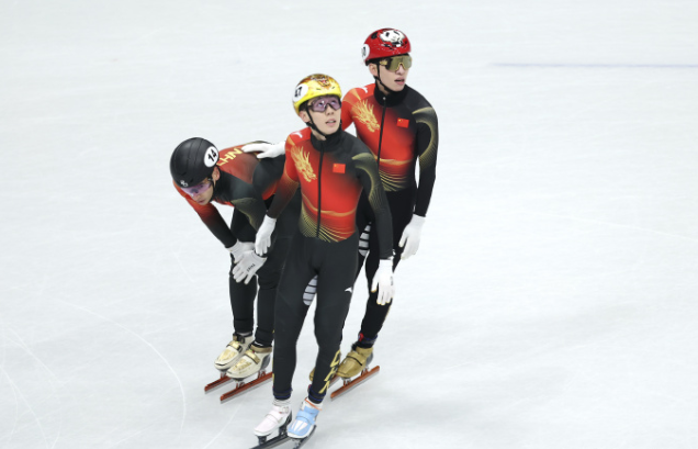 刘少昂林孝埈携手出战接力遗憾过后，两人立刻重整旗鼓再战500米！刘少昂强势拿