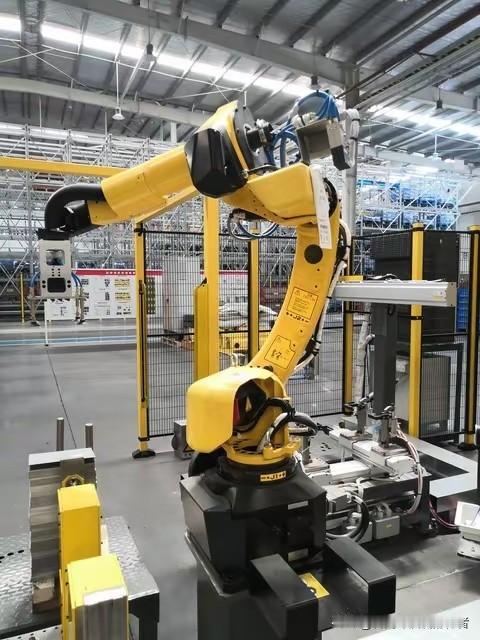 现在资本做局超出普通人的认知。如今的“万亿美元俱乐部”企业，大多不生产实体