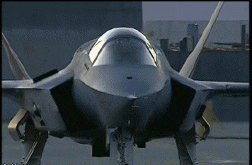 在进行垂直起飞和降落时机翼与地面首页 国内 ></p></a> 沈飞研制垂直起降战机