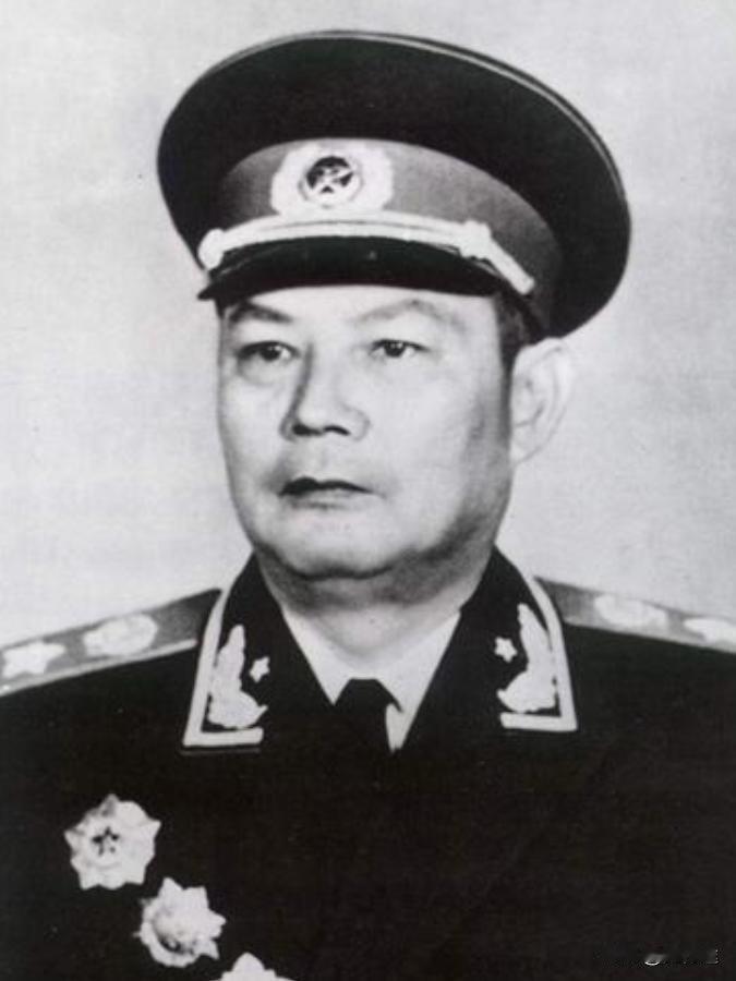 叶剑英“战功不多”却为何能当元帅？毛主席曾经讲过，只有周总理能比他厉害！那么为什