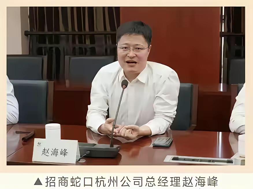 受害方知情人告诉新京报记者：涉事者没有喝多，女生系求助无果奋起反抗，入院时一度昏