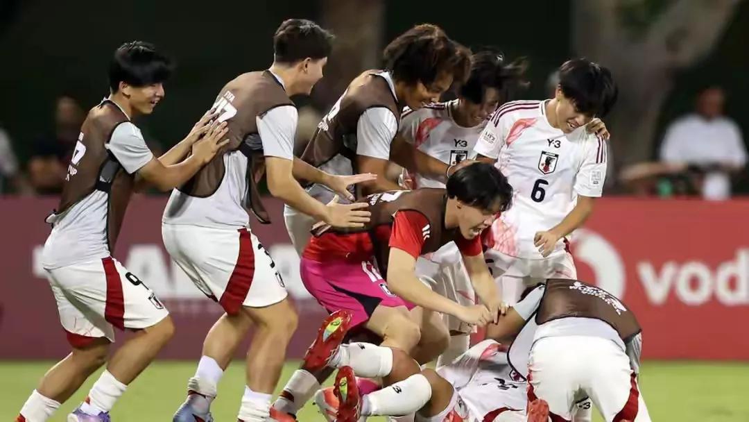 日本队也太猛了吧！日本U17队2比1掀翻欧洲冠军葡萄牙，2胜1平积7分以小组第一