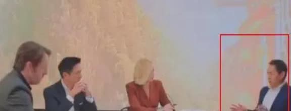 澳大利亚知名反华教授李约翰，在节目当中大谈自己的反华思想，但就在这时主持人，突然