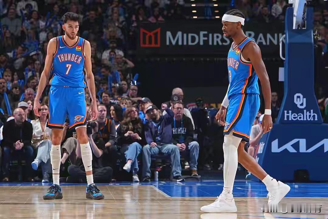 美媒:雷霆应把重点放在卫冕，而不是73胜今天早些时候，美国媒体撰文表示，雷霆队