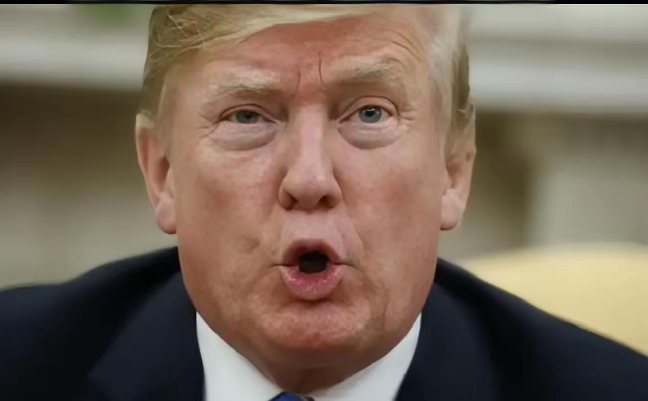 最近全网都在传一个炸锅的预言！有人说“高人”预判：79岁的特朗普根本干不到本月2