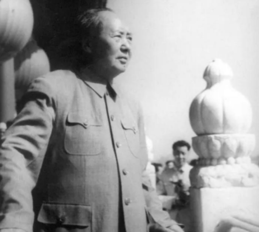 1958年朝鲜的最高领导人突然提出要求，希望中国二十万志愿军立刻撤出朝鲜，毛主席