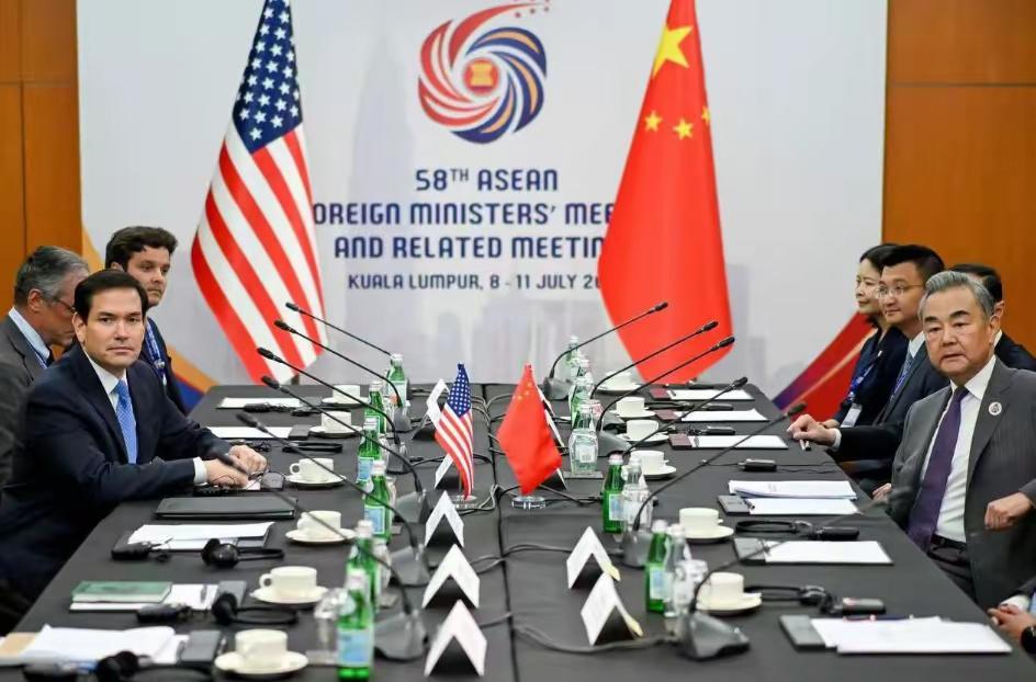 中美外长会晤顺利结束！7月11日下午，特朗普上任以来，中、美双方的首次外长会