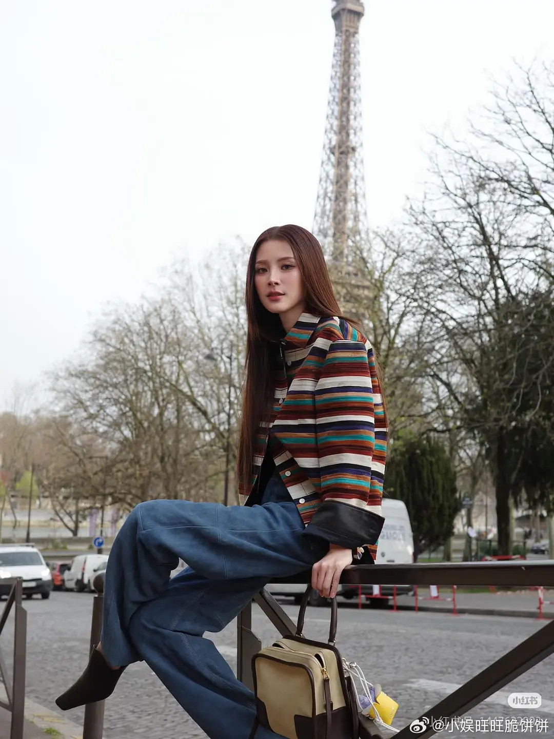 罗意威同场艺人造型陈都灵真的很有突破