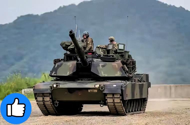 极致反差直击人心！洪秀柱奔赴大陆求索和平统一，台当局却深夜偷运百亿美制坦克以武谋