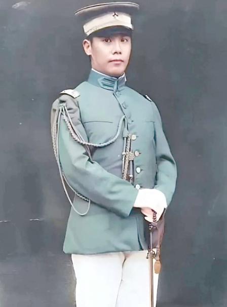 袁克定，袁世凯长子，早年趾高气扬，晚年却连窝头都吃不起。1950年，章士钊给毛主