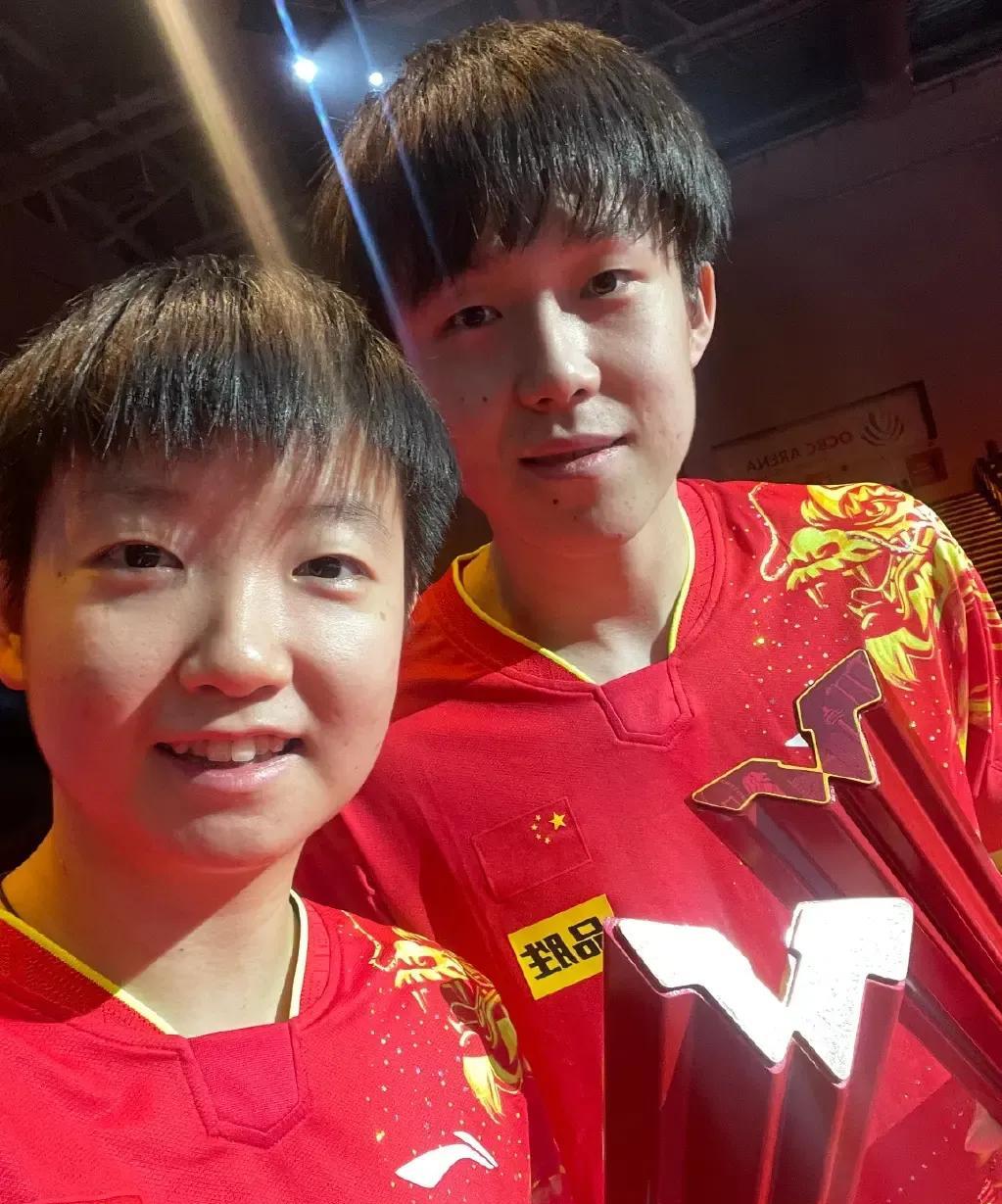 我之前看过一个视频，就是莎莎跟几个主力队员，我不知道是下训还是怎么样，然后走的时
