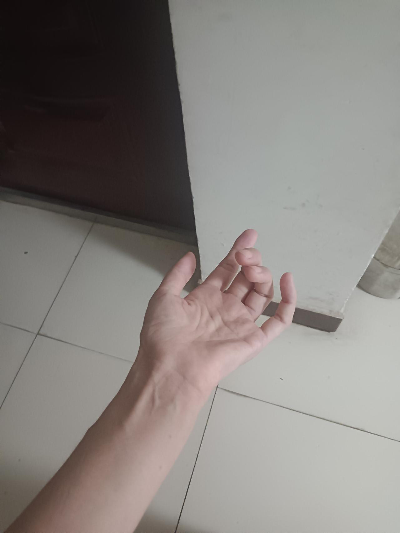 当今的社会现象都这样吗？“儿子，你的生活费我都给你打过去了，这些年我跟你妈挣得