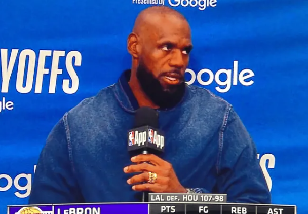 NBA季后赛，勒布朗-詹姆斯接受记者采访时谈及球队表现中最令他满意的地方：“我最