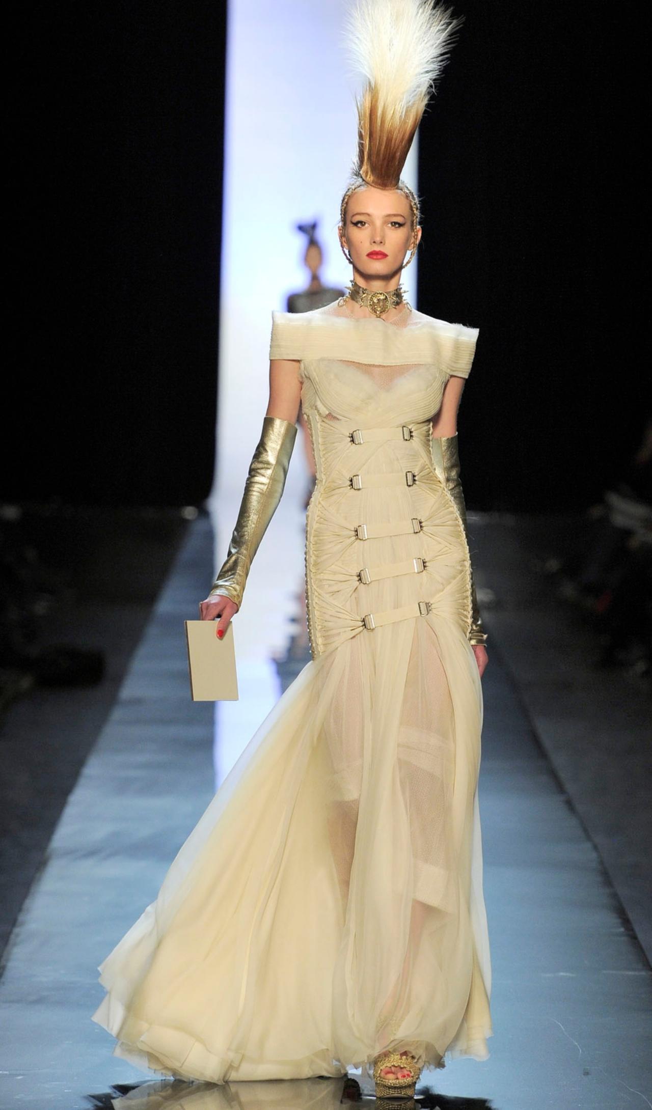 秀场回顾|JeanPaulGaultier2011春夏高级定制系列经典